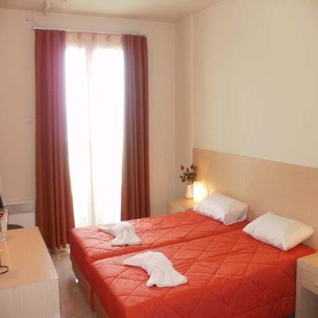 Amfitrion Hotel Agios Konstantinos  Exteriör bild